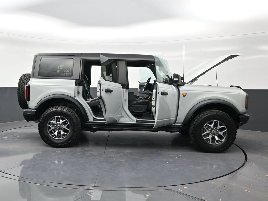 Used 2024 Ford Bronco Badlands AWD/4WD image 29