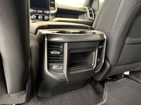 New 2026 RAM 1500 Express AWD/4WD image 32