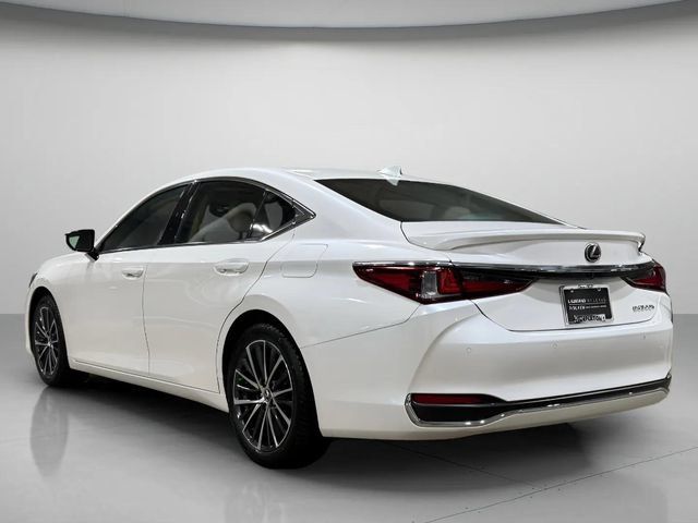 Used 2023 Lexus ES 300h w/ Accessory Package (Z1) FWD image 5