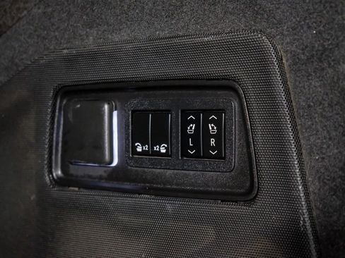 Used 2021 Cadillac Escalade ESV Sport w/ Driver Assist Tech Package image 51