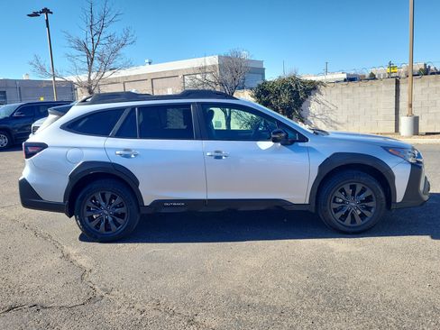 Used 2024 Subaru Outback Onyx Edition image 7