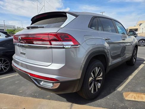 New 2026 Volkswagen Atlas Cross Sport SE FWD image 4
