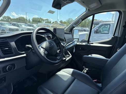 New 2025 Ford Transit 150 Low Roof image 21