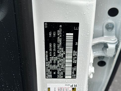 New 2026 Lexus RX 450h AWD image 18