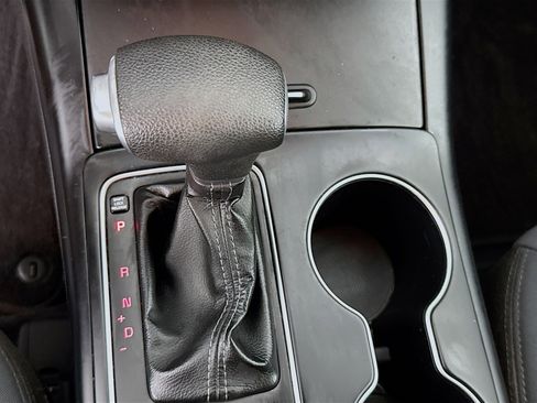 Used 2019 Kia Sorento L FWD image 19
