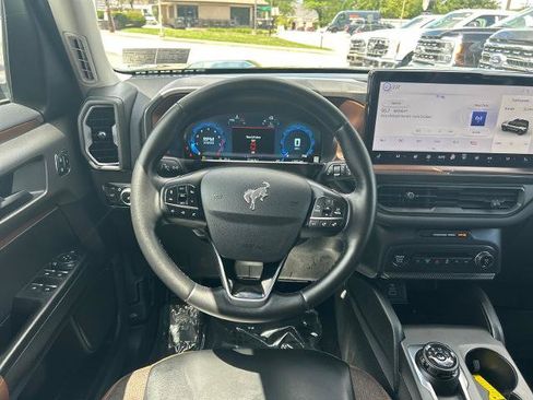 Certified 2025 Ford Bronco Sport Outer Banks w/ Outer Banks Tech Package+ AWD/4WD image 5
