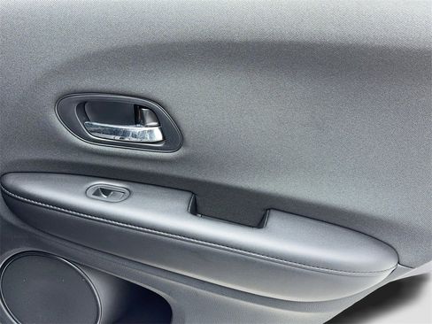 Used 2022 Honda HR-V Sport image 46