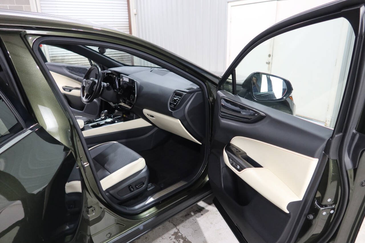 Used 2024 Lexus NX 350h AWD image 12