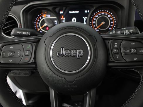 New 2026 Jeep Wrangler Unlimited Rubicon AWD/4WD image 12