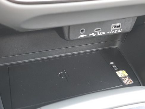 Certified 2024 Subaru Crosstrek 2.5i Limited w/ Crosstrek Mirror Package image 25