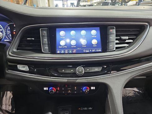 Certified 2022 Buick Enclave Avenir w/ Avenir Technology Package image 26