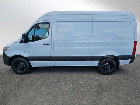 New 2025 Mercedes-Benz Sprinter 2500 image 6