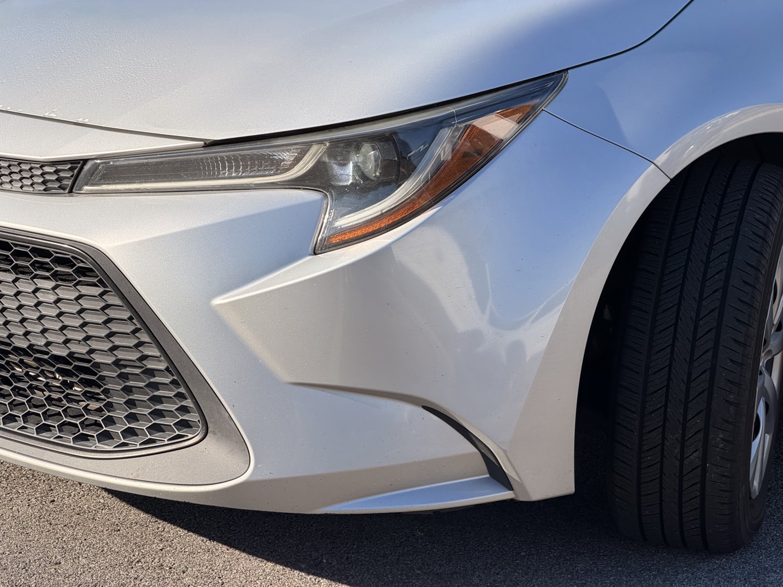 Used 2021 Toyota Corolla LE FWD image 8