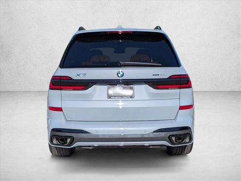 New 2026 BMW X7 xDrive40i w/ M Sport Package image 7