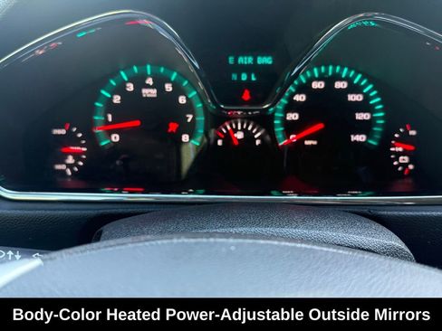 Used 2017 Chevrolet Traverse LT w/ Style and Technology Package image 19