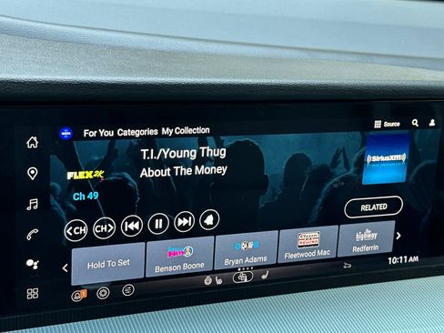 New 2025 Nissan Murano SL image 18