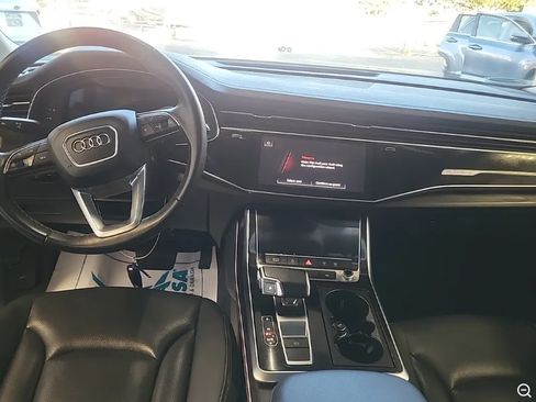 Used 2023 Audi Q8 Premium Plus w/ Premium Plus Package AWD/4WD image 4