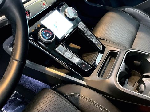Used 2020 Jaguar I-PACE HSE image 16