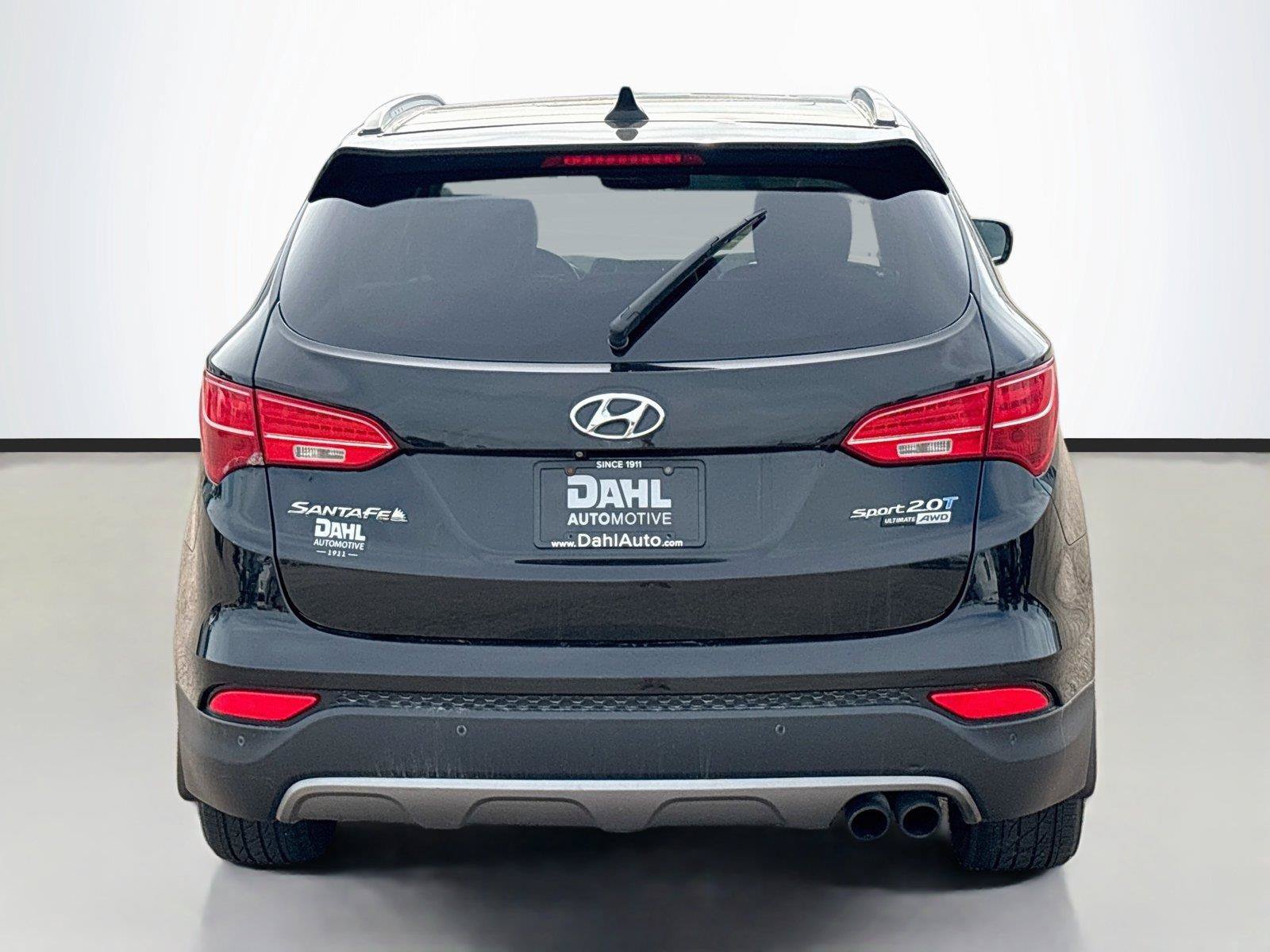 Used 2015 Hyundai Santa Fe Sport 2.0T w/ Option Group 05 AWD/4WD image 12