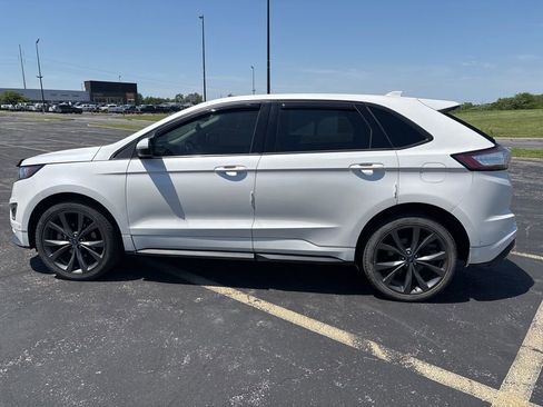 Used 2018 Ford Edge Sport w/ Equipment Group 401A AWD/4WD image 8