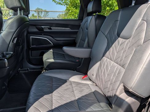 Used 2024 Kia Telluride EX X-Line AWD/4WD image 23