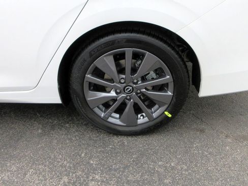 New 2026 Nissan Sentra SL w/ Floor Mat Package FWD image 9