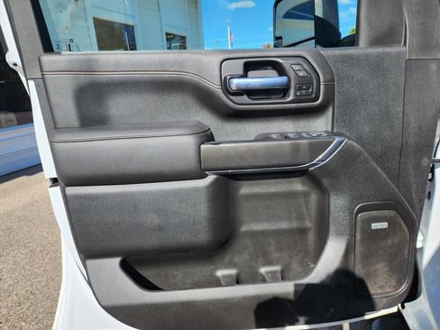 Used 2022 GMC Sierra 2500 AT4 w/ AT4 Preferred Package image 21