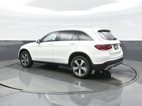 Used 2021 Mercedes-Benz GLC 300 4MATIC image 5