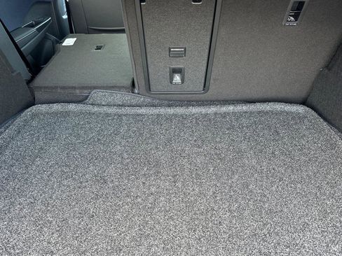 New 2026 Volkswagen Taos SEL image 14