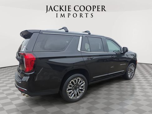 Used 2023 GMC Yukon Denali Ultimate AWD/4WD image 5
