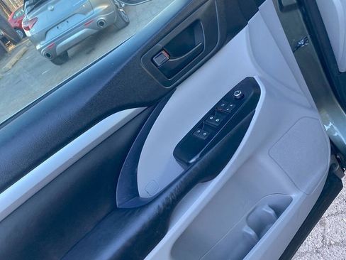 Used 2016 Toyota Highlander Plus image 15