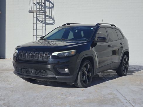 Used 2021 Jeep Cherokee Altitude image 4
