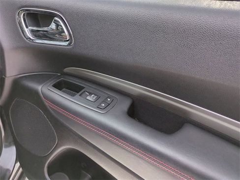 Used 2015 Dodge Durango R/T w/ Technology Group image 29