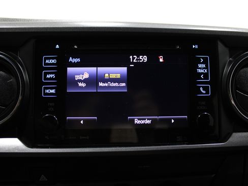 Used 2019 Toyota Tacoma TRD Off-Road image 19