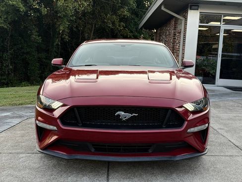 Used 2020 Ford Mustang Coupe RWD image 2