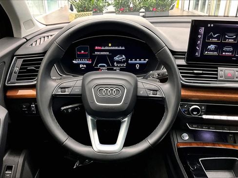 Certified 2023 Audi Q5 2.0T Premium Plus w/ Premium Plus Package image 5