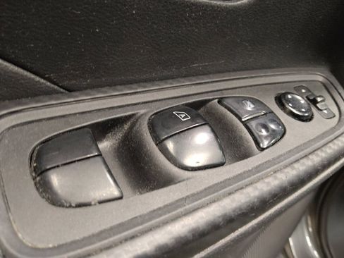 Used 2024 Nissan Versa S w/ Trunk Package FWD image 27