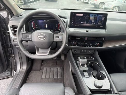 Used 2026 Nissan Rogue Platinum w/ Platinum Premium Package AWD/4WD image 18