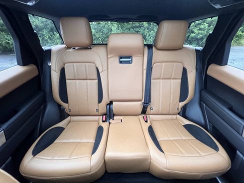 Used 2018 Land Rover Range Rover Sport Supercharged AWD/4WD image 27