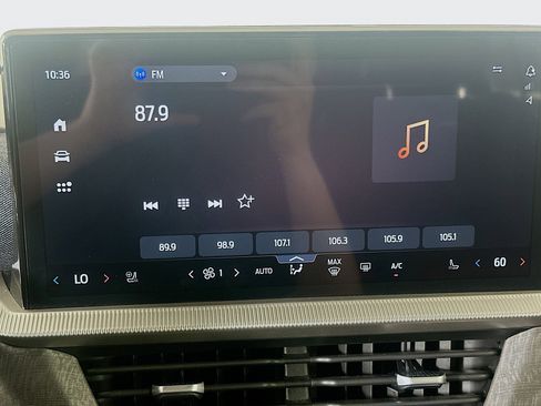 Used 2025 Ford Explorer Platinum w/ LUX Leather Package image 21