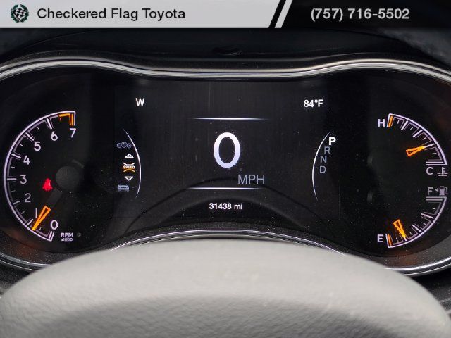 Used 2021 Jeep Grand Cherokee Laredo AWD/4WD image 10
