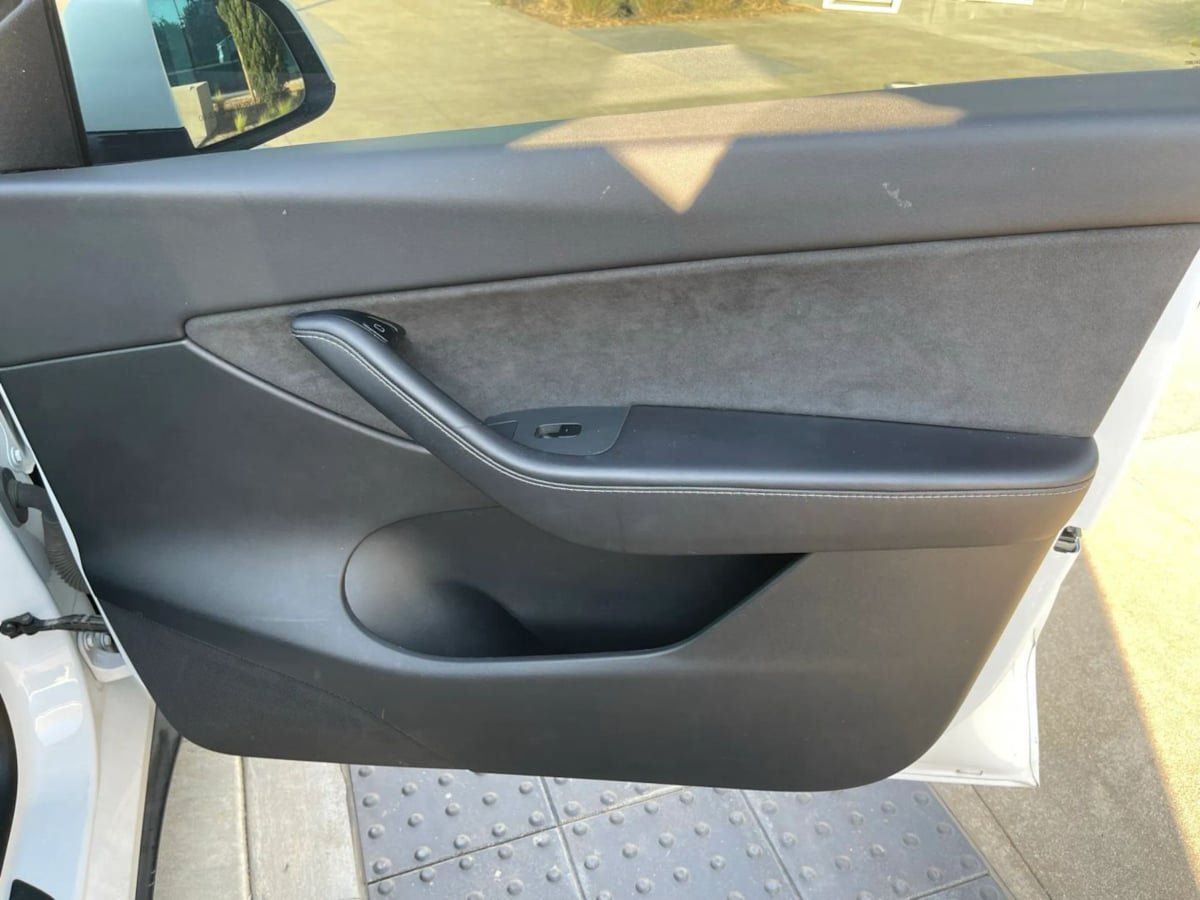 Used 2023 Tesla Model Y Long Range AWD/4WD image 24