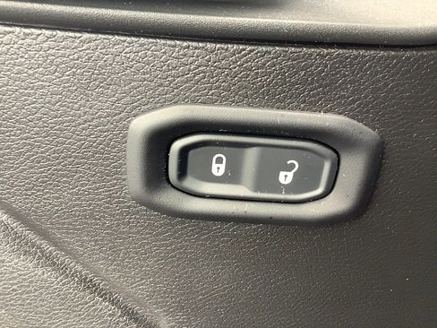 Certified 2024 Jeep Wrangler Sport S image 14