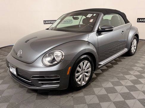 Used 2018 Volkswagen Beetle 2.0T S FWD image 3