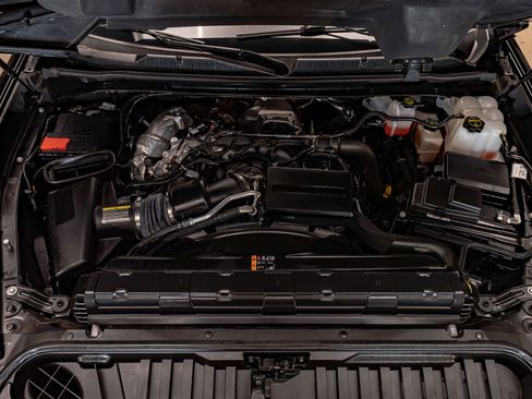 Used 2025 Chevrolet Silverado 2500 LTZ w/ Trail Boss Package image 32