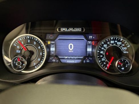 Used 2022 RAM 1500 Laramie AWD/4WD image 14
