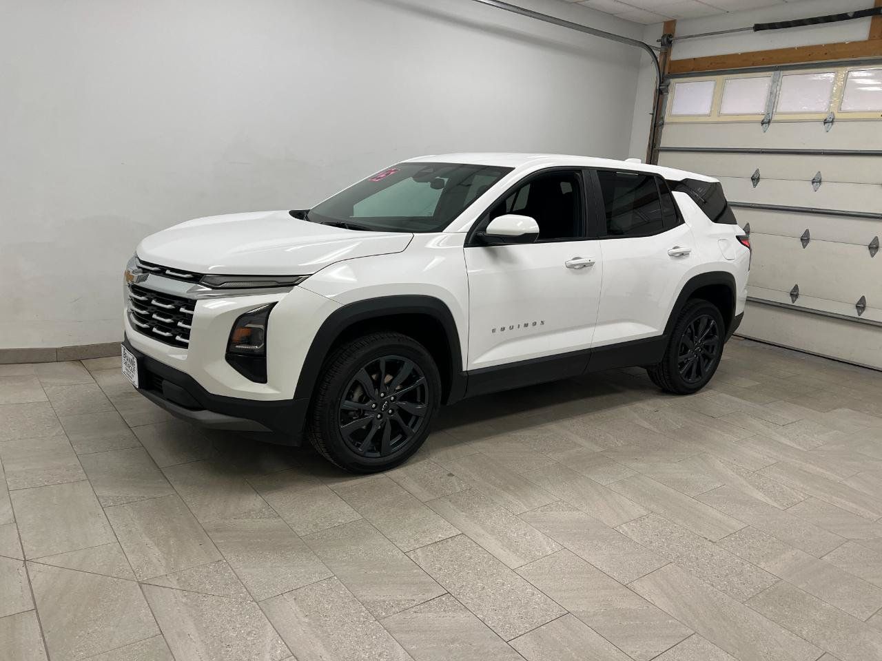 Used 2025 Chevrolet Equinox LT FWD image 71