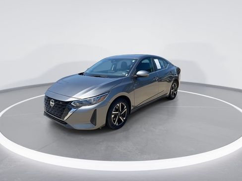 Used 2024 Nissan Sentra SV FWD image 4