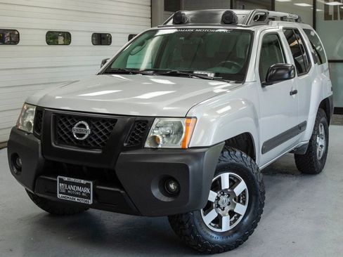 Used 2011 Nissan Xterra PRO-4X w/ Pro-4x Leather Pkg AWD/4WD image 11