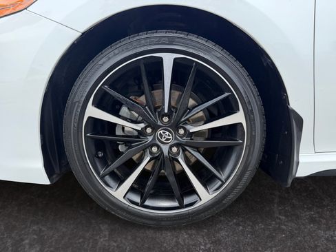 Used 2020 Toyota Camry XSE w/ Blackout Package FWD image 10